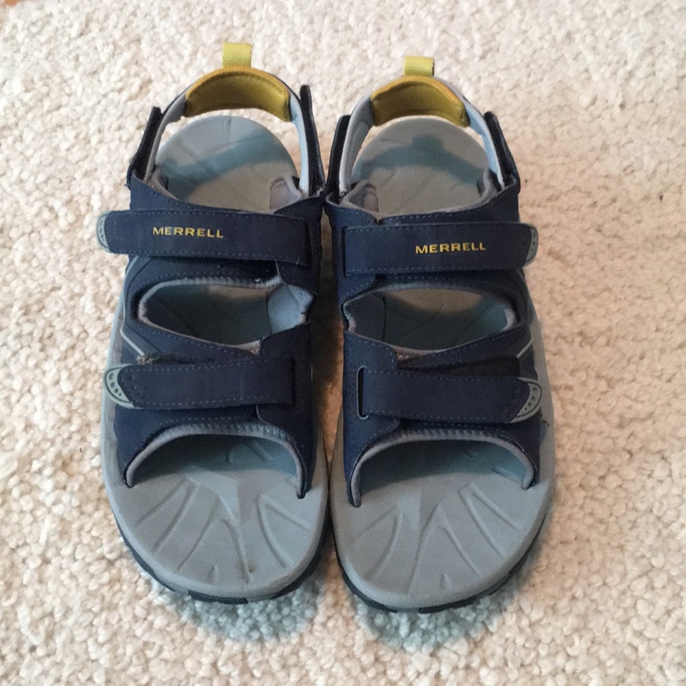 Women’s Merrel water sandals